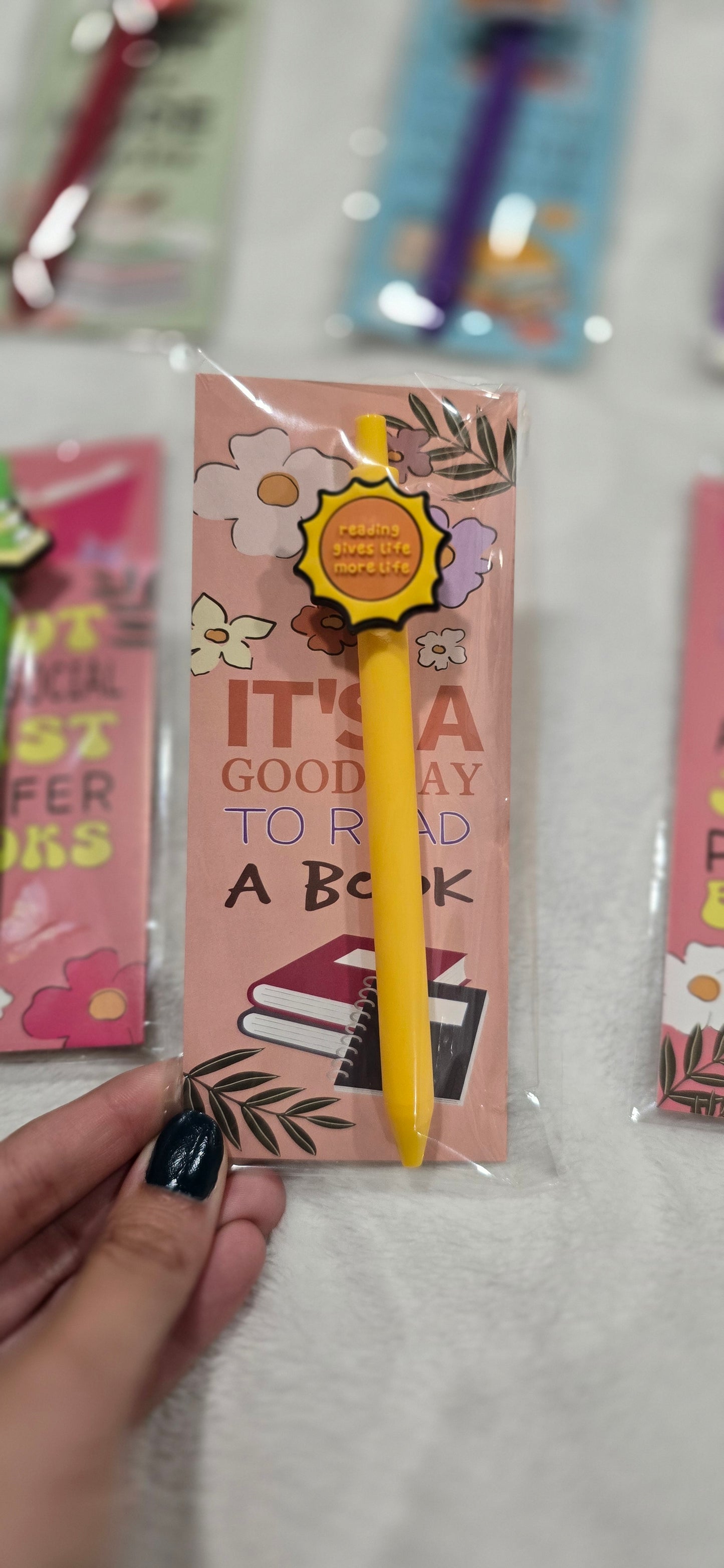 Book Lover’s Bookmark & Pen Set
