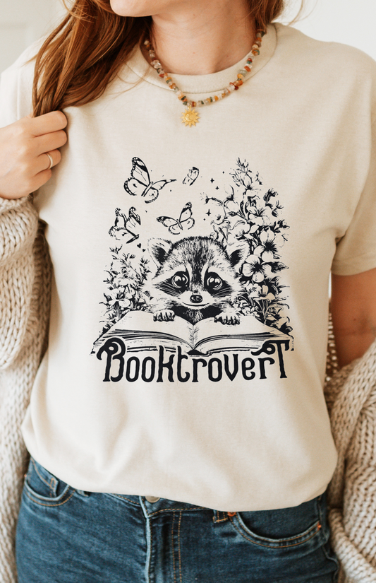 Booktrovert Shirt